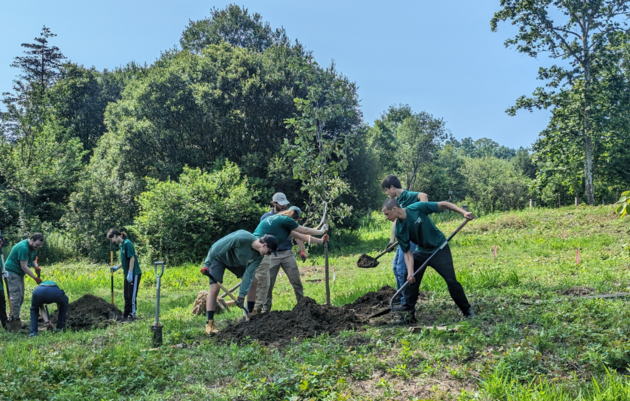 Environmentalist Futures Take Root with the Eco-Leadership Corps